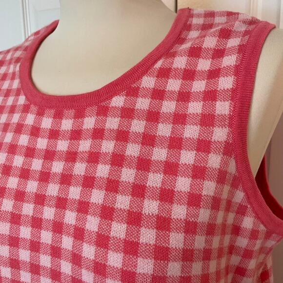 Isaac Mizrahi Pink Checkerboard Sweater Vest, size Medium - Picture 5 of 8